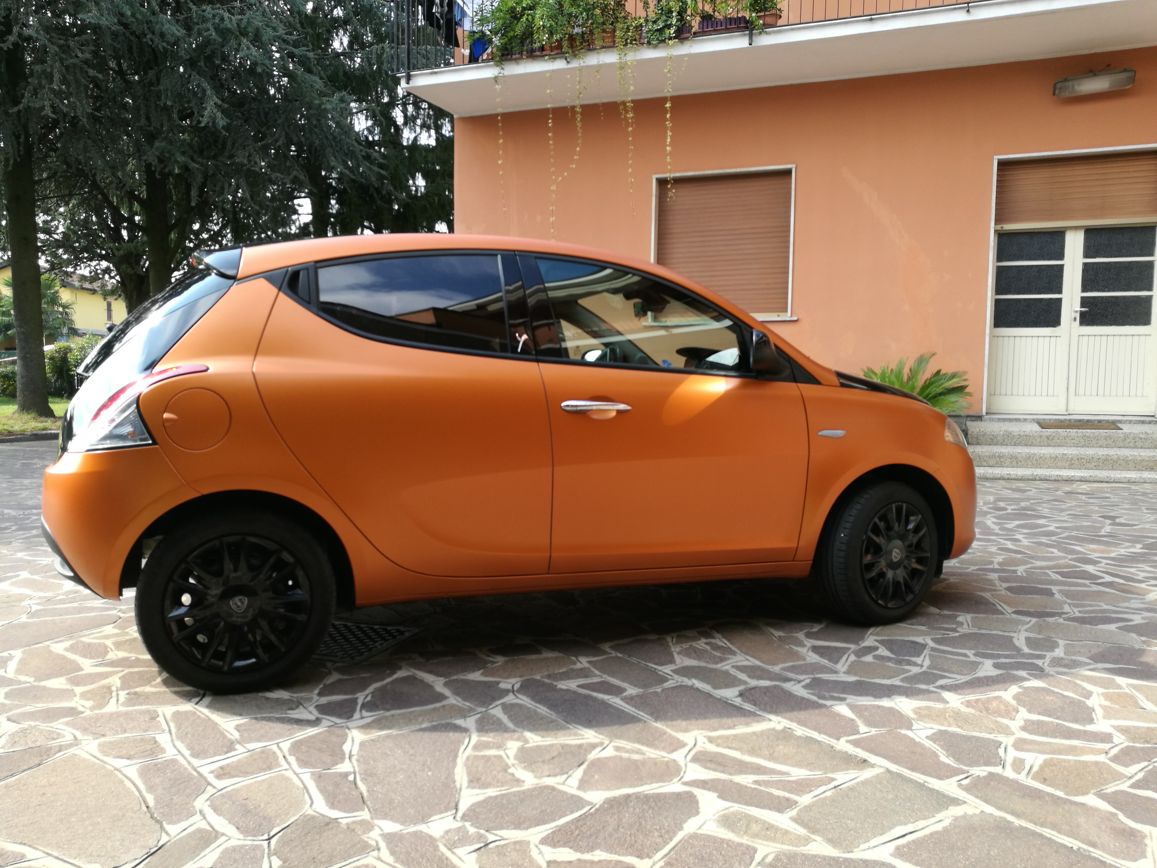wrapping LANCIA Y 1080-S344 Satin Canyon Copper