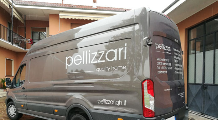 Decorazione Ford Transit Pellizzari con adesivi prespaziati