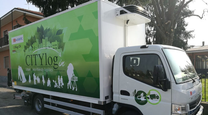 Decorazione Mitsubishi Canter CITYlog
