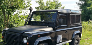 Land Rover Pellicola Nero Lucido 1080 G12 Cofano e Tetto Nero Opaco 1080 M12
